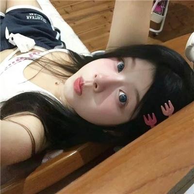 不愿恋爱的雀斑小姐